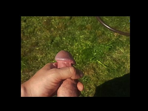 ❤️ Bidh hottie a 'faighinn a pussy pinc fucked agus cums le squirt ann an gàrradh samhraidh Porno  leinn gd.pornsexer.ru ﹏